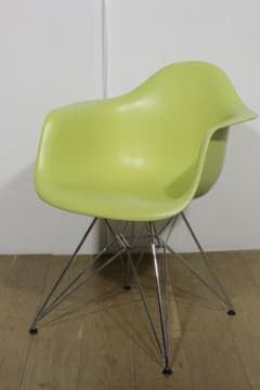 Vitra（ヴィトラ）☆イームズ アームシェルチェア DAR - メルカリ