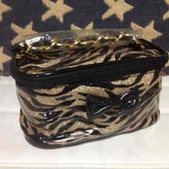 オシャレなポーチのサムネイル