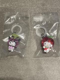 サンリオキャラクターズ くだものめじるしアクセサリー 2種セットのサムネイル