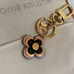 LOUIS VUITTON ブルーミングフラワーBB キーホルダーのサムネイル