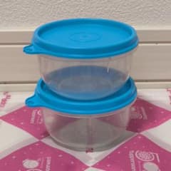 新品　Tupperware 食品保存容器 ピッコロボール風　色々色々10個セット タッパーウェア ピッコロボール（2個）ブルー Tupperware - メルカリ