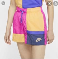 NIKE ショートパンツのサムネイル
