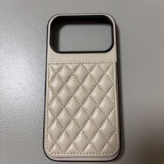 キルティング iPhone17Pro ケース ベージュのサムネイル