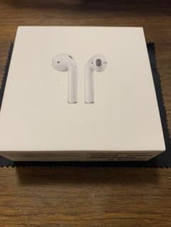 AirPods with Wireless Charging Caseのサムネイル