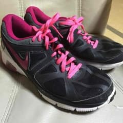 NIKE ランニングシューズのサムネイル