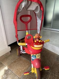 アンパンマン 三輪車 赤 日よけ付きのサムネイル