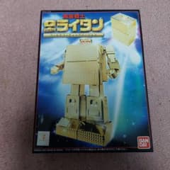 バンダイ 「黄金戦士 ゴールドライタン」プラモデル ゴールドコーティング.verのサムネイル