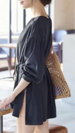 新品・未使用神戸レタス ラッシュガードのサムネイル
