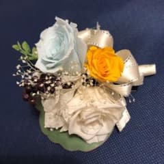 プリザーブドフラワー コサージュのサムネイル