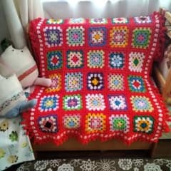 ハンドメイド　モチーフ編み　ブランケットのサムネイル