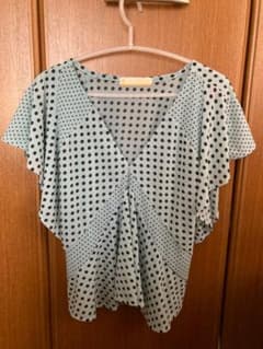 グリーン系ドット フレアスリーブTシャツのサムネイル