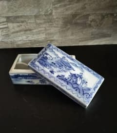 ❤②新品・未使用 青白磁 風景画 陶器ボックス 中国 道具入れ 銘あり
