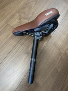 CITY X YAMAHA サドル 超美品 VEROのサムネイル