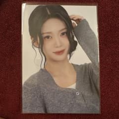 tripleS 유빈 브로마이드