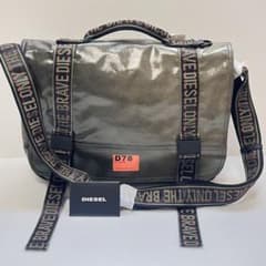 ✨新品✨ DIESEL D78 メッセンジャーバッグ 2way カーキ 非売品 ✨新品✨ DIESEL D78 メッセンジャーバッグ 2way カーキ 非売品 - メルカリ