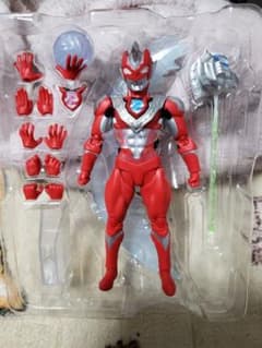 フィギュアーツ ウルトラマン ゼット ベータスマッシュのサムネイル