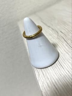 ゴールドとシルバーピアスのサムネイル