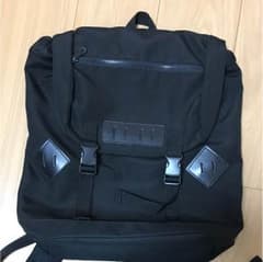 黒リュックのサムネイル