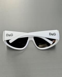 【希少】D&G ホワイト ラップ サングラス イタリア製 Y2K メタルロゴ 希少】D&G ホワイト ラップ サングラス イタリア製 Y2K メタルロゴ