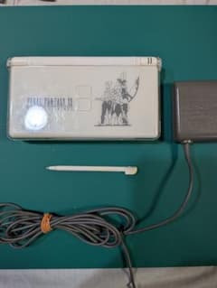 《限定モデル》ニンテンドーDS Lite 本体 ファイナルファンタジーXIIのサムネイル
