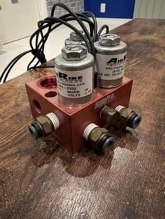 ライドテック　2独電磁弁　アクチュエーター　ridetech エアサスのサムネイル