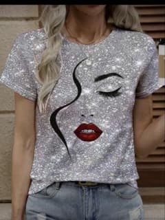 グリッター顔イラスト半袖Tシャツのサムネイル