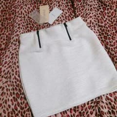 www.様専用♡Bershkaのスカート  ホワイトのサムネイル