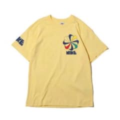 Nike 風車ロゴ　tシャツ　イエロー　XLのサムネイル