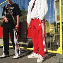 adidas トラックパンツのサムネイル