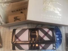 ♥️BURBERRY バーバリーチェック 長財布♥️のサムネイル