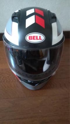 bellヘルメットのサムネイル