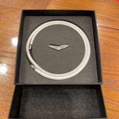 本日限定値下げBANDEL チタンラバーネックレス ホワイト×シルバー 53cmのサムネイル