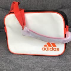 Maple様専用 アディダス＆ジャイアンツコラボエナメルバッグのサムネイル