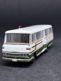 トミカリミテッドヴィンテージネオ LV-N52 日産 シビリアン 移動検問車