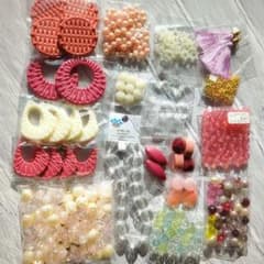 ビーズ まとめて ハンドメイド パーツのサムネイル