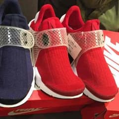 NIKE ソックダート 赤 26センチのサムネイル