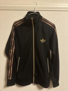 Adidasのサムネイル