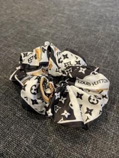 Louis Vuitton モノグラム シュシュ - メルカリ