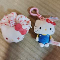 ハローキティ キャラクターズ大賞2026ぬいぐるみマスコット＆シュシュセットのサムネイル