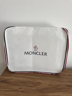 MONCLER ガーメントバッグのサムネイル