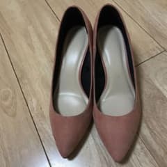 GU マシュマロパンプス ピンク　スエードパンプスのサムネイル