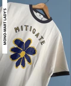 モノマート　ヴィンテージライクフラワープリントリンガーTシャツ　セール　新品のサムネイル