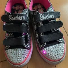 SKECHERS 光る靴 美品 20センチのサムネイル