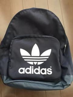 adidas リュックのサムネイル