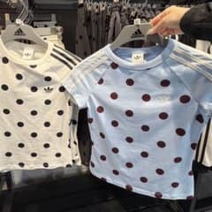 adidas ドット柄 半袖Tシャツ - メルカリ