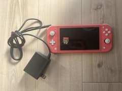 ニンテンドースイッチライト ピンク スプラトゥーン充電器付きのサムネイル