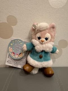 Winter Twinkling Town Leena Belle Plush Badge
