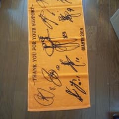 2019年 巨人 サイン入りタオル - メルカリ