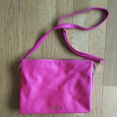 pink 肩掛けバックのサムネイル