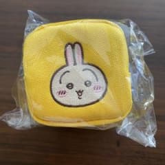 ちいかわ うさぎ カラビナ ポーチのサムネイル